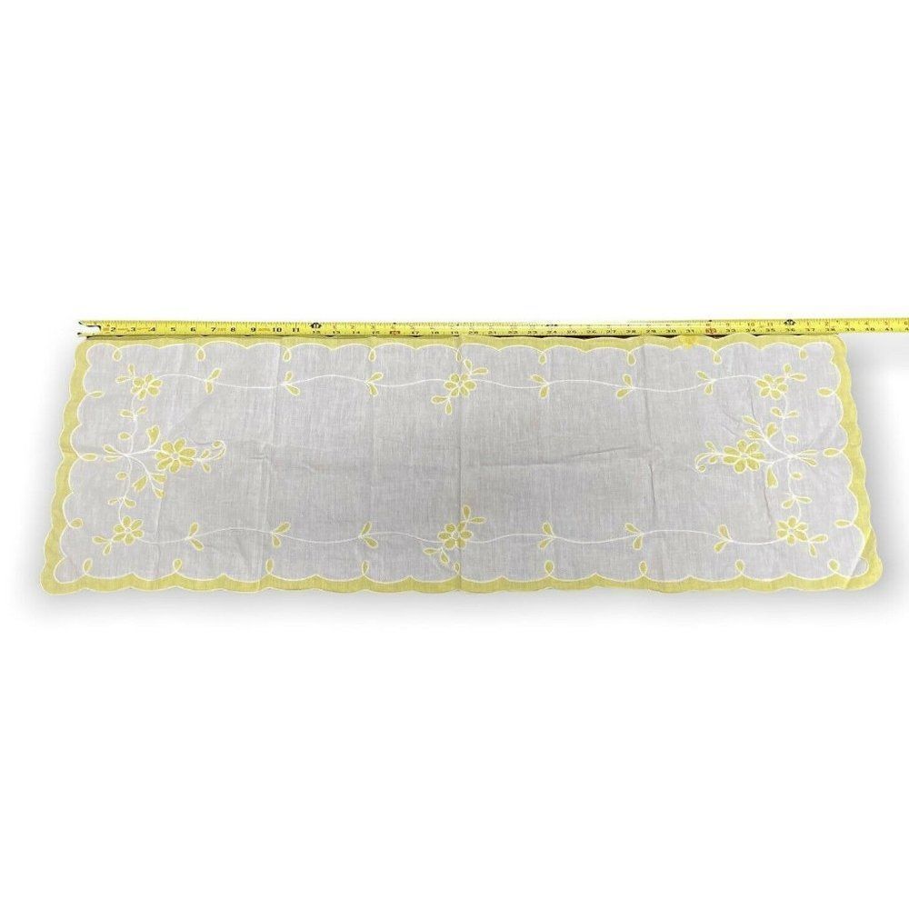 VTG White Table Runner Dresser Scarf Embroidered Yellow Flowers 38x13 Scallop